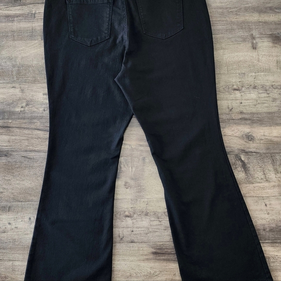 Jessica Simpson Pull On Flare Pant Black Women's Size 18W NEW - Picture 8 of 16